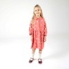 Koraalroos corduroy kleedje met bloemetjes - Corduroy buttoned dress daisies coral
